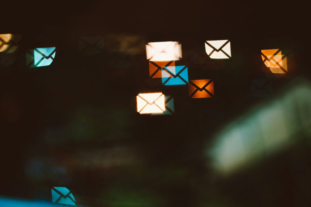 Čo je transakčný email a na čo slúži?